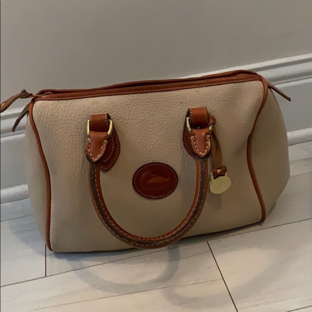 VINTAGE Dooney and Bourke purse